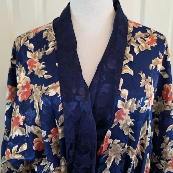 Vintage Christian Dior Floral Satin Robe Kimono Style- Size Large - Picture 4 of 14
